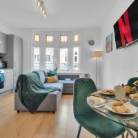 homely - West London Apartments Putney, hotel in Barnes, London
