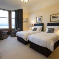 The Cedars Guest House, Hotel in Dunoon