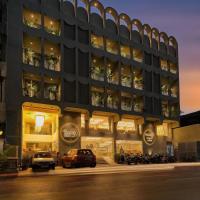 Exora Inn، فندق في Ashram Road، أحمد آباد
