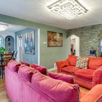 Charming Bergenfield Retreat 16 Mi to Manhattan!