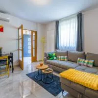 Apartman Jabuka - free parking, готель у місті Карловаць
