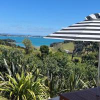 125 Church Bay Cabins, hotell i Oneroa