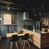 LOGIN OKINAWA-garage-, hotel a Yofuke
