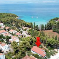 Apartments by the sea Supetar, Brac - 22673, Hotel in Supetar