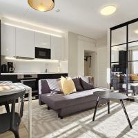Modern One-Bedroom with glazed sun balcony, 350m metro โรงแรมที่Sörnäinenในเฮลซิงกิ