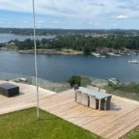 Moderne nydelig villa med Panorama Utsikt sjekk inn 24h, hotel di Sandefjord