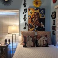 Jazzy Studio in a GREAT Location, hotell i Garden District i New Orleans