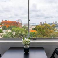 Studio with Stunning Views and Free Parking, hotel in Rushcutters Bay, Sydney