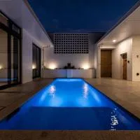 Class The First クラス ザ ファースト プライベートプール&サウナ, hotel di Pulau Miyako