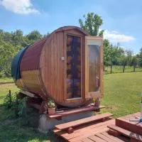 MANÓ HORDÓHÁZAK, hotell i Pázmánd