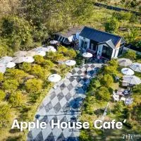 Apple house cafe – hotel w mieście Ban Rong Fong