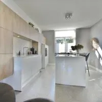 Stylish Home near Maastricht Alicias house, ξενοδοχείο σε Lanaken