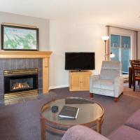 Woodrun Lodge 217 - 2Bed 2Bath Condo, Balcony, Parking, Pool, Hot Tub - Whistler Platinum