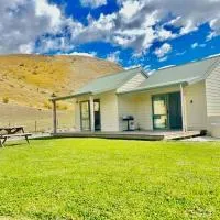 Gold Miners Cottage, hotel din Tarras