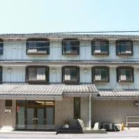 ホテル古城: Koka şehrinde bir otel