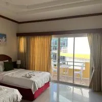 Sabai Sabai hotel, готель на Ката-Біч