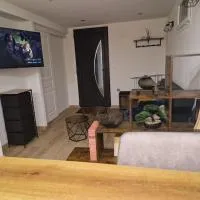 Charming apartment near La Défense, Paris, hotel u gradu Bezon