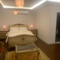 City Center Apartment on Tahliah Street, hotel sa Downtown Riyadh, Riyadh