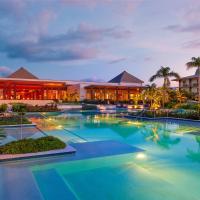 Crowne Plaza Fiji Nadi Bay Resort & Spa, an IHG Hotel, hotell i Nadi