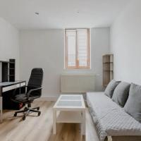 Beautiful fully renovated apartment, hôtel à Bruxelles (Evere)