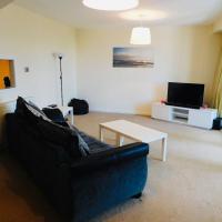 Modern 2 Bed Apartment Close to Gla Airport & M8, hotel near Glasgow Airport - GLA, Paisley