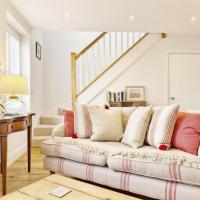Castleton , Chichester, hotel near Goodwood Aerodrome - QUG, Chichester