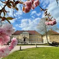 Skjoldenæsholm Slot, hotel di Jystrup