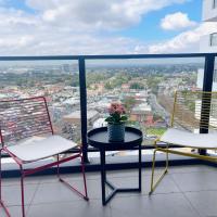 Parramatta 2B2B High Floor apt next to Train and shopping