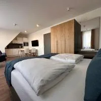 Hotel Schöne Aussicht, Stilvoll modern, direkt am Rüstersieler Hafen, hotel v destinácii Wilhelmshaven