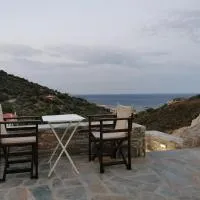 Heliopetra Sea View Studios, hotel em Áyioi Apóstoloi