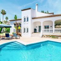 4 bedroom Villa in Top location - Heating Pool