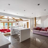 Prestwick Oak - 2 Kingsize Ensuite - Openplan Contemporary - Rural - Garden