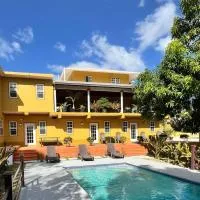 Tropical Apartments Tobago Coral & Palm apt, hotel a Scarborough