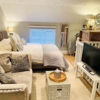 The Gatehouse, Bijou studio apartment - sleeps 2