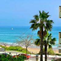 Prime Beachfront Living - Sea View, Large Balcony & Private Garage &ndash; hotel w mieście Portim&atilde;o