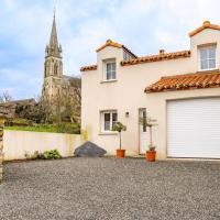 Nice Home In Saint-viaud With Kitchen