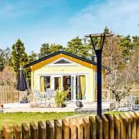 Cosy cottage by the south coast, hotel en Trelleborg