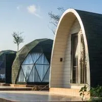 VinaEcolife Lodge, hotel u gradu Ba Tri