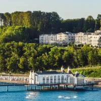 Hotel Bernstein, hotelli Ostseebad Sellinissä