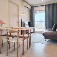 2BR, 6 Mins walk BTS Wuttakat, hotell i Chom Thong, Bangkok