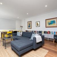 Sunny 2BR APT - Glebe Park View Near Civic Centre