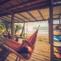 CABAÑA TELLO SURF, hotel en Nuquí