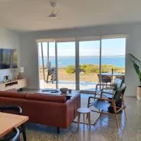 Wild Retreat - Luxury Home with Magnificent Views, hótel í Vivonne Bay