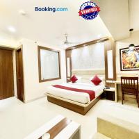 Hotel KP ! Puri near-sea-beach-and-temple fully-air-conditioned-hotel with-lift-and-parking-facility – hotel w mieście Puri