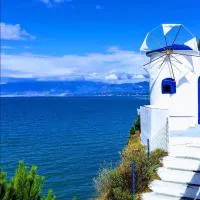 Koralli Sea View Hotel, hotel din Kato Achaia