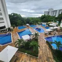 Apto no Park Veredas com acesso ao rio de águas quentes e área de lazer espetacular, hotel u gradu 'Rio Quente'