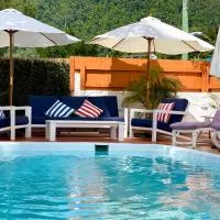 Viesnīca Paradise Court Holiday Units pilsētā Erlibīča