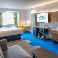 Microtel Inn & Suites by Wyndham Kingsland Naval Base I-95 โรงแรมในคิงส์แลนด์