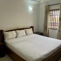 Empress Guest House, hotel en North Legon