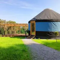 Glamping Pogorzany - Jurty, hôtel à Zabierzów